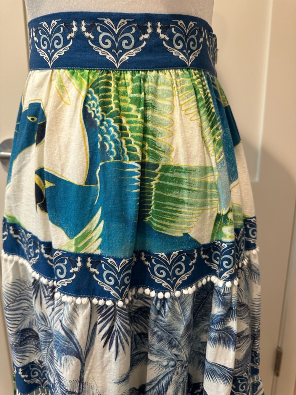 Farm Rio size XS tiered midi skirt in tropical prints - Picture 2 of 14